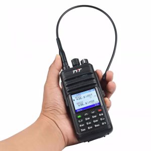 طقم جهاز لاسلكي TYT 8200 بتردد ( vhf + uhf )